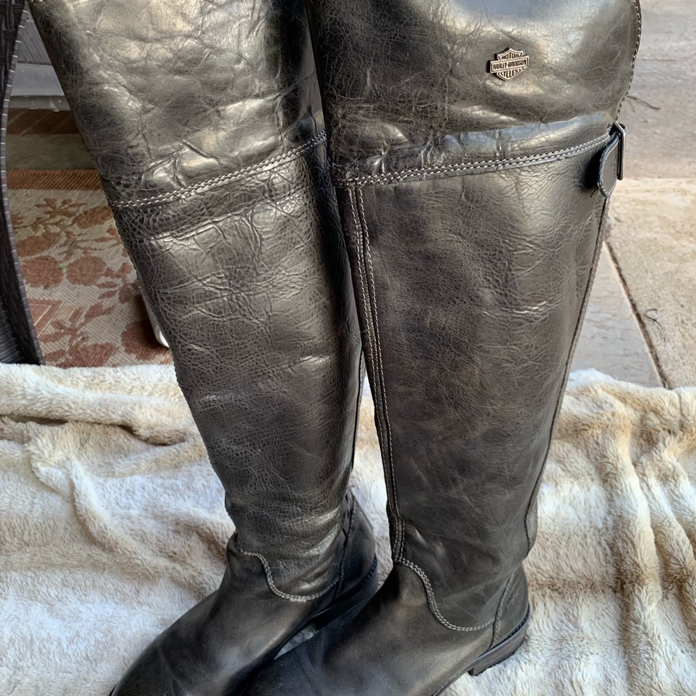 Harley Davidson 6.5 Worn twice.